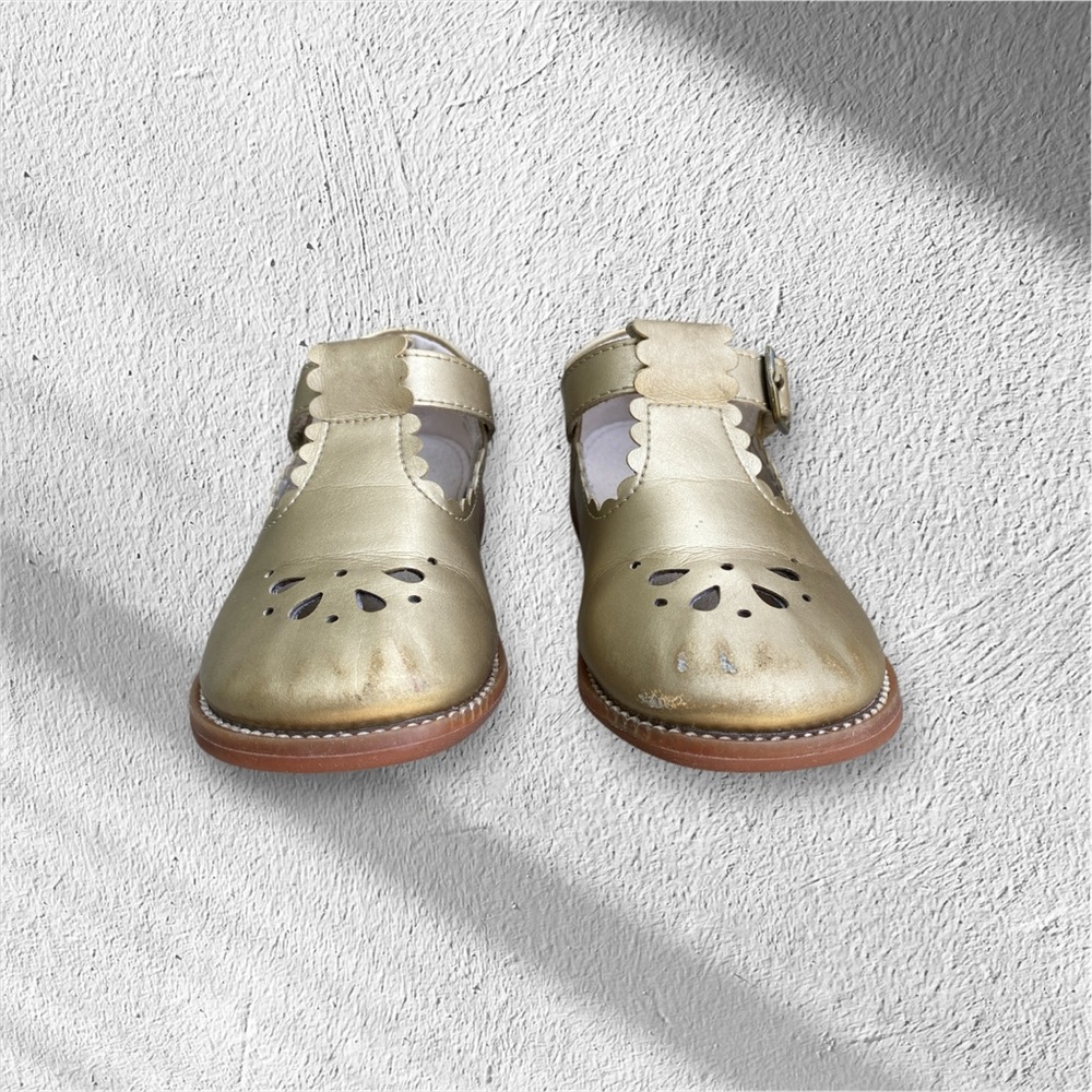 Felix And Flora Size 7 Toddler Gold T Strap Hook & Loop Mary
Jane Shoes